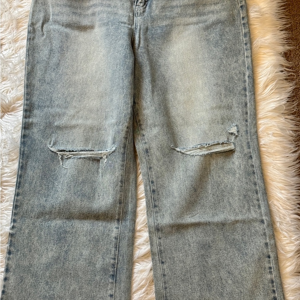 Style & Co. Light Blue Cropped Jeans